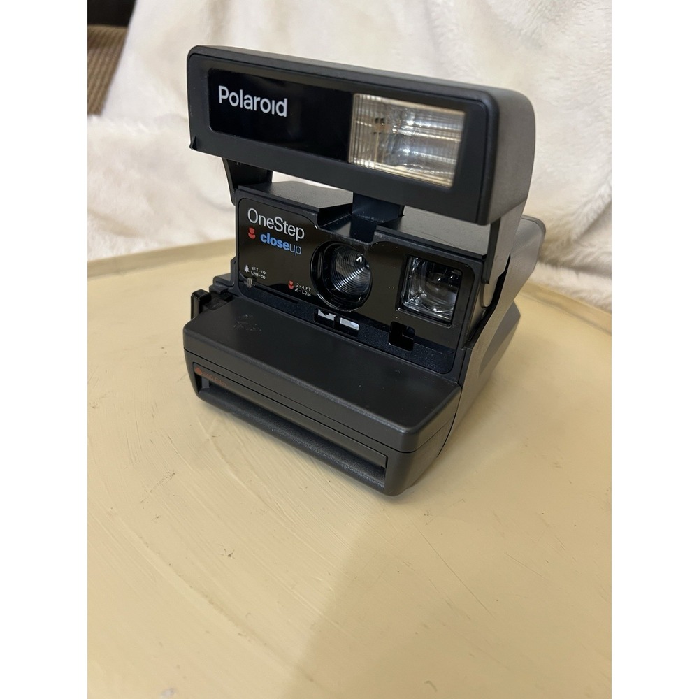 Vintage polaroid one step close up camera, NOT TESTED